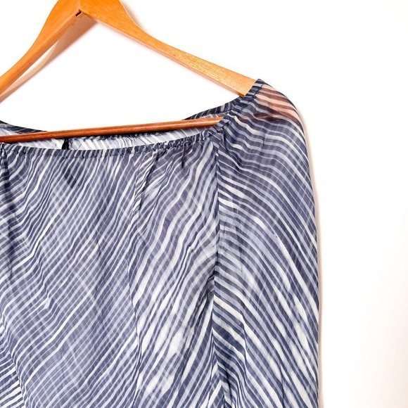 Tahari Sheer 100% Silk Y2K Long Sleeve Blue Blouse Top - Picture 2 of 8